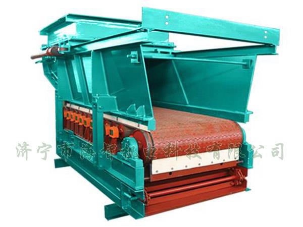 帶式（甲帶）給料機(jī)具有運(yùn)行平穩(wěn)、節(jié)能、環(huán)保等優(yōu)點(diǎn)